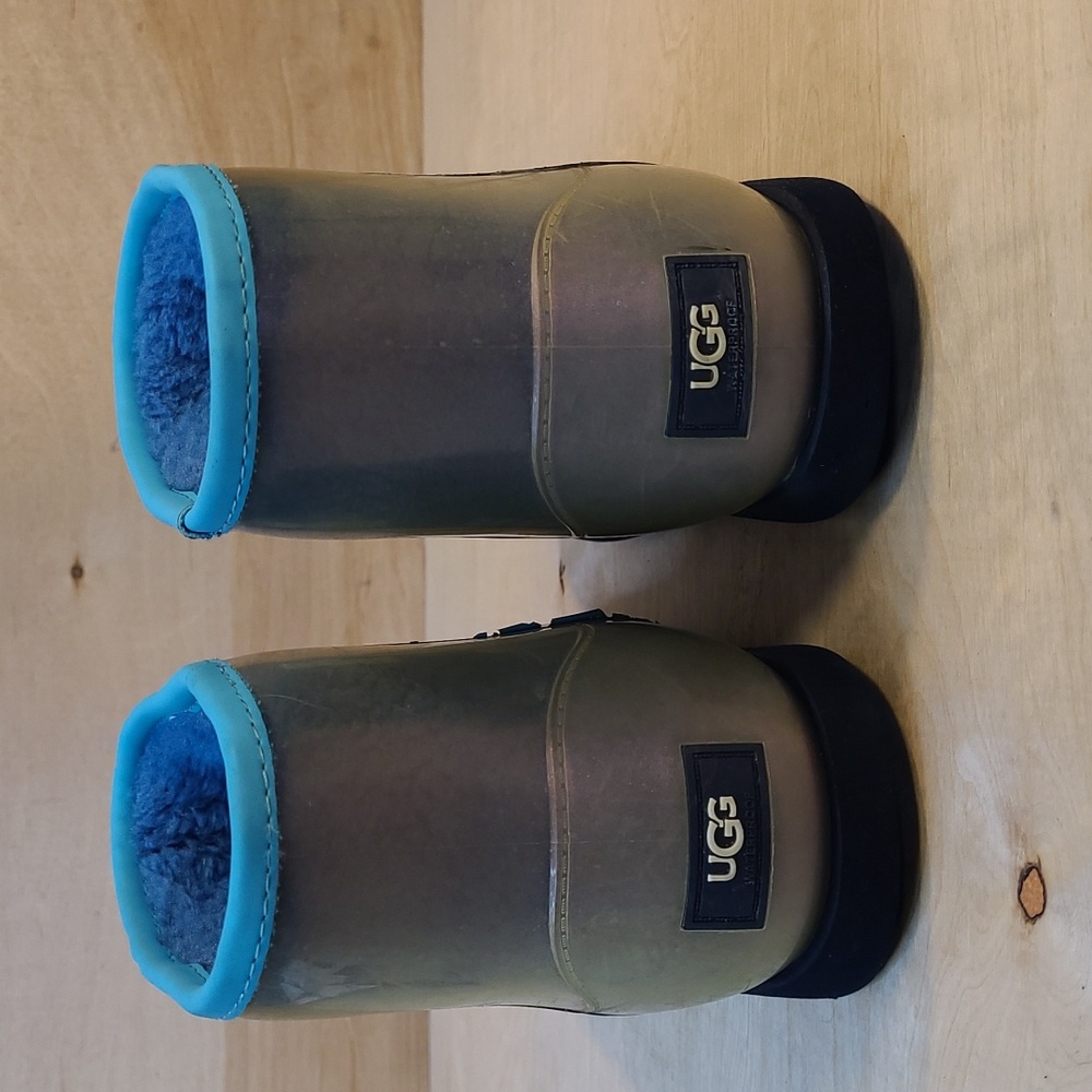 UGG Kids Classic Clear Mini II Gradient Boots In Blue Size 5 Youth - Picture 10 of 14